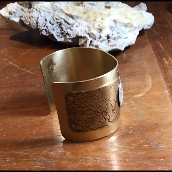 Turquoise & Spiny Oyster Brass Cuff Bracelet, NEW - Picture 4 of 5